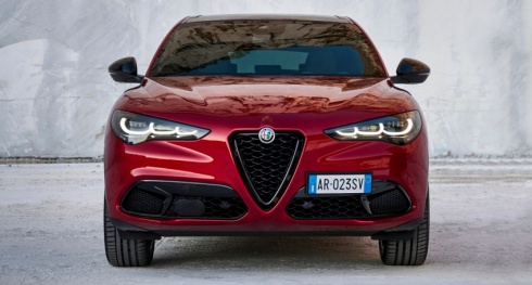 Alfa Romeo acelera a fundo no 1 semestre em Portugal