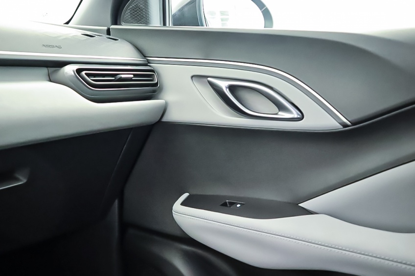 BYD DOLPHIN SURF BOOST