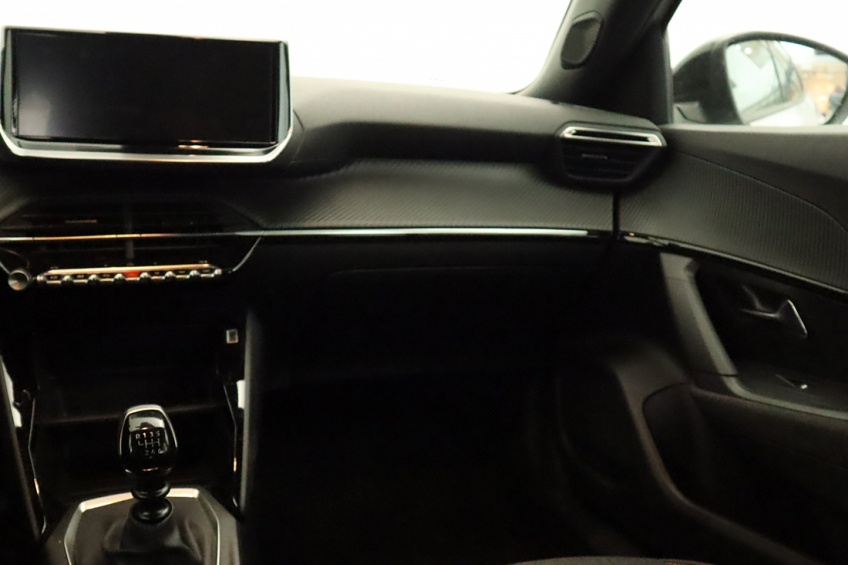 Peugeot 2008 STYLE 1.2 100 CV 5P