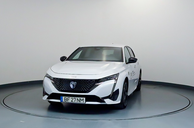 Peugeot E-308  BATERIA 54 KWH FIRST EDITION