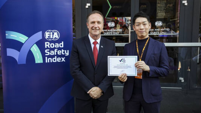 A HONDA TORNA-SE A PRIMEIRA EMPRESA DO MUNDO A RECEBER A NOVA CLASSIFICA��O M�XIMA DE 5 ESTRELAS DO FIA ROAD SAFETY INDEX
