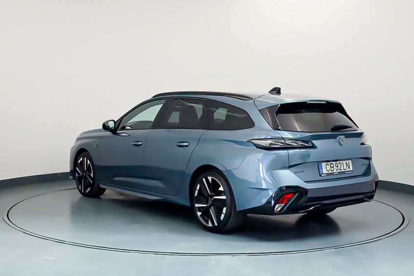 Peugeot 308 SW GT HYBRID 145CV GT