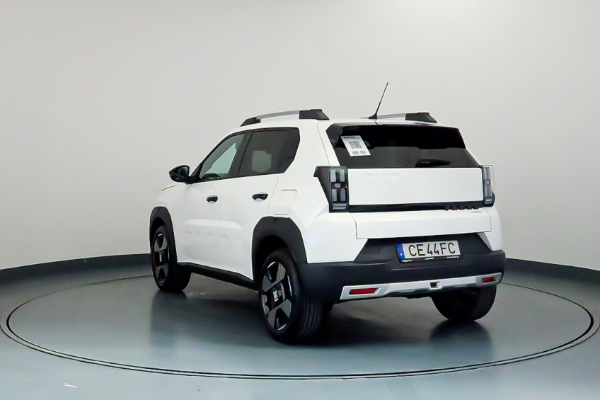 Fiat GRANDE PANDA LA PRIMA H�BRIDO