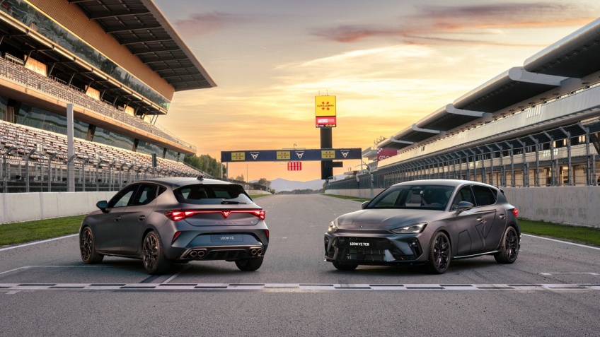 Da pista para a estrada: os novos CUPRA Leon VZ TCR e CUPRA Leon VZ Extreme 325 levam o esp�rito da competi��o para as ruas.