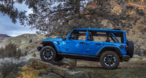 Jeep Wrangler 4xe: As novidades para 2025