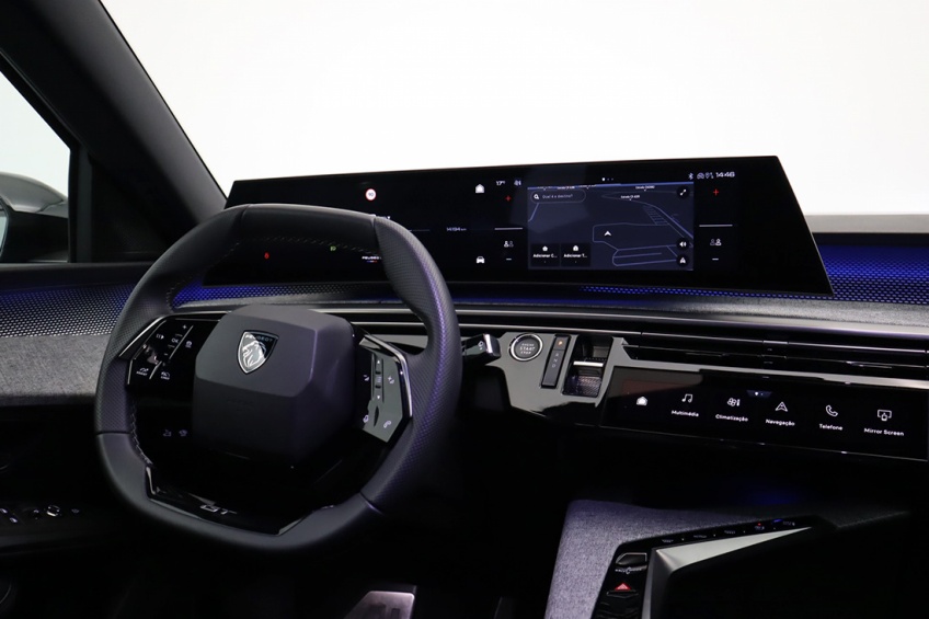 Peugeot E-3008 GT ELTRICO 210CV 157KW BATERIA 73KWh