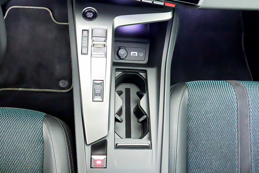 Peugeot E-308  BATERIA 54 KWH FIRST EDITION