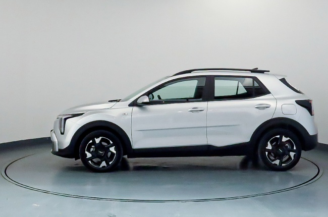 Kia STONIC 1.0T-GDi 6MT DRIVE