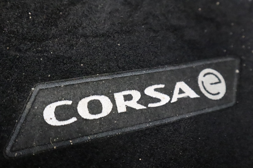 Opel Corsa-e GS Eltrico 136cv CAR Bat. 50 kW