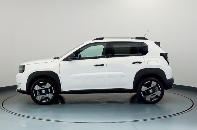 Fiat GRANDE PANDA  LA PRIMA