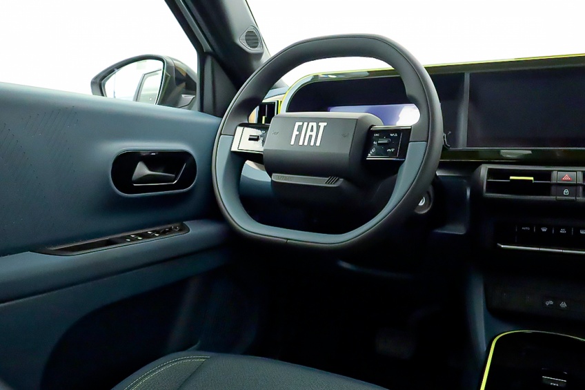 Fiat GRANDE PANDA LA PRIMA H�BRIDO