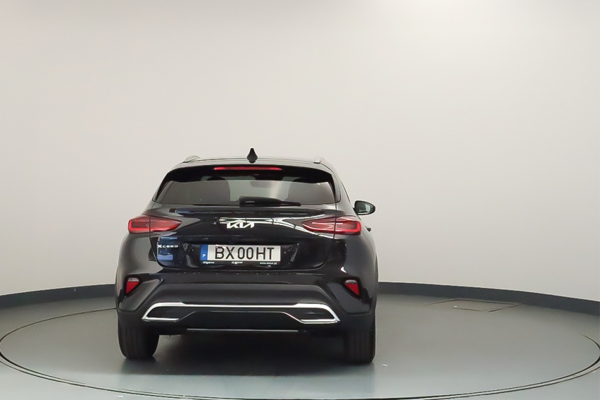 Kia XCEED 1.0T-GDi 6MT DYNAMIC+