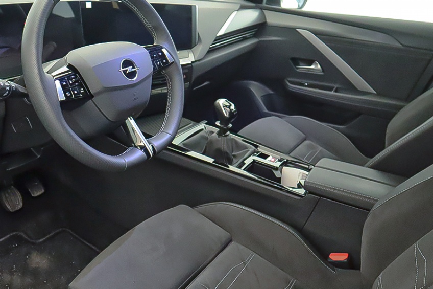 Opel ASTRA S.TOURER GS