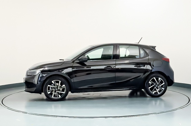Opel CORSA GS