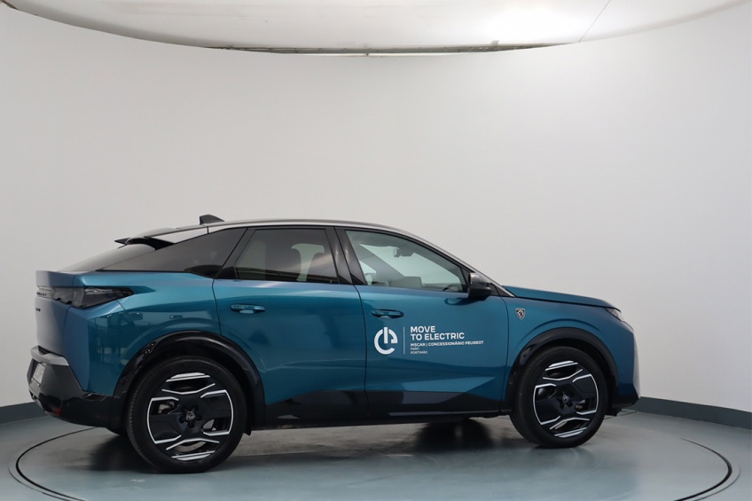 Peugeot E-3008 GT ELTRICO 210CV 157KW BATERIA 73KWh