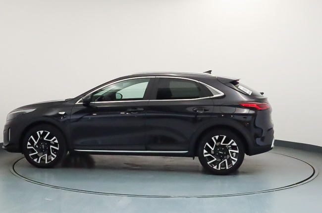 Kia KIA XCEED 1.0T-GDi 6MT TECH