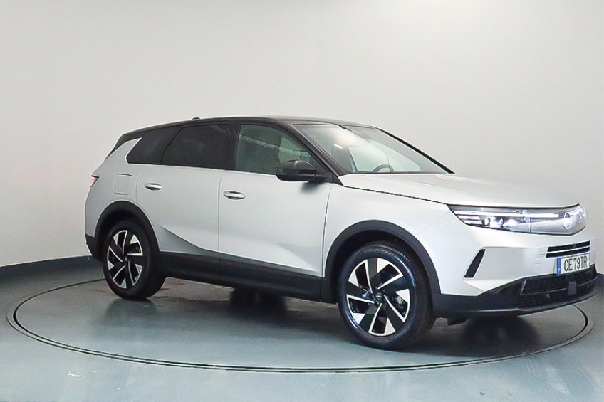 Opel Grandland Hybrid GS 145 Cv