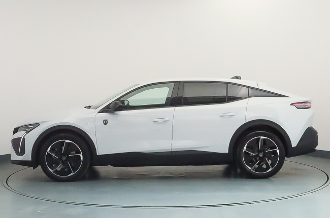 Peugeot E-408 GT ELETRICO 210 CV - BATERIA 58 KWH