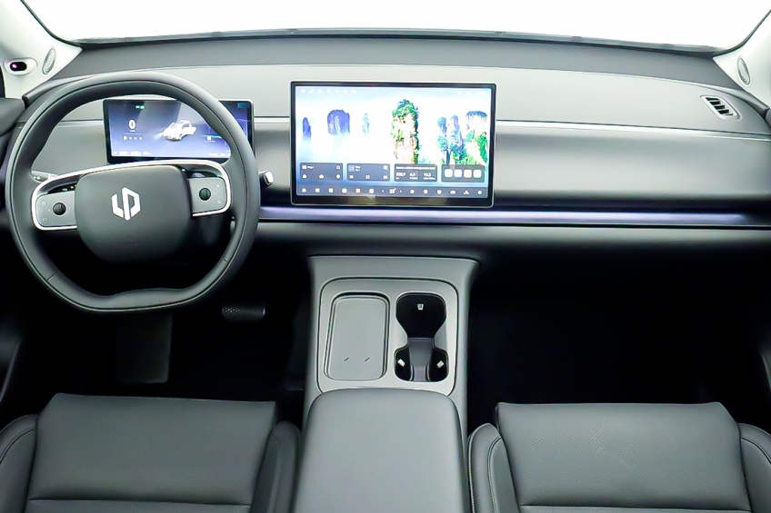 Leapmotor C10 DESIGN REEV