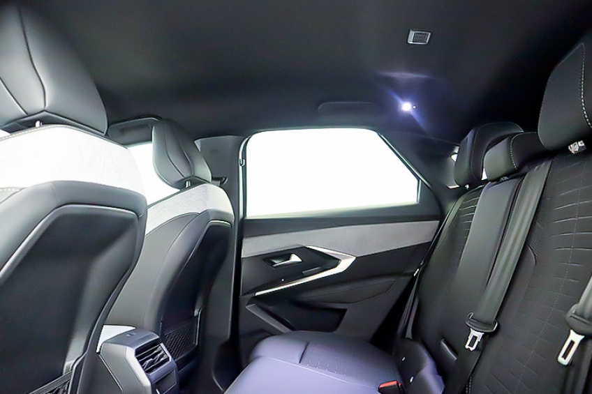 Peugeot 3008 GT HYB 145CV e-DCS6