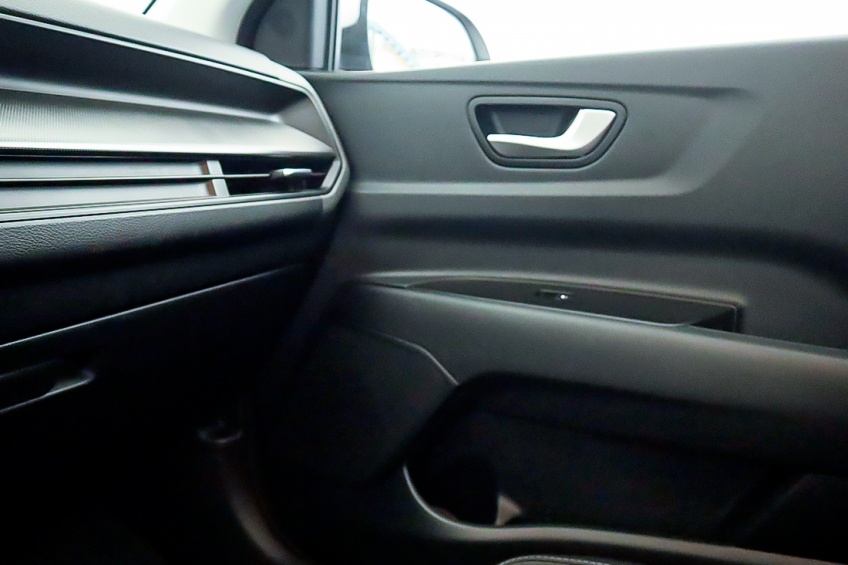 Abarth STONIC 1.0T-GDi 6MT DRIVE