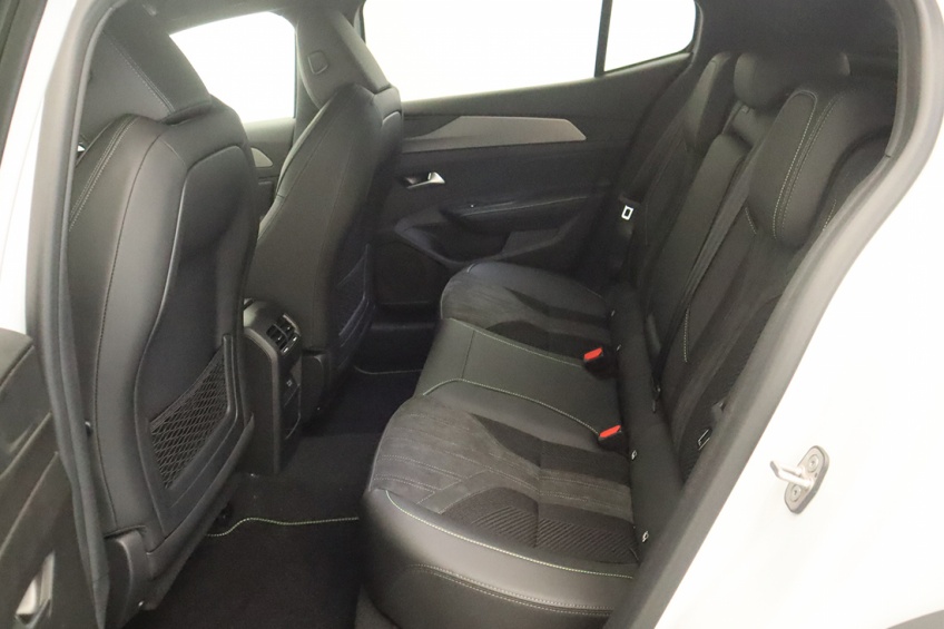 Peugeot E-408 GT ELETRICO 210 CV - BATERIA 58 KWH