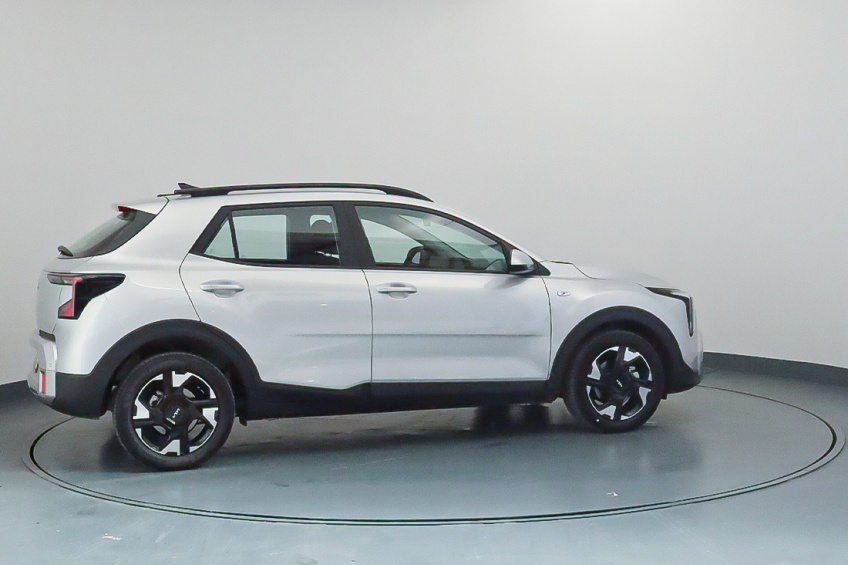 Kia STONIC 1.0T-GDi 6MT DRIVE