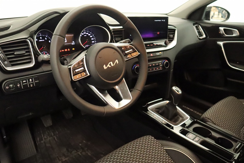Kia KIA XCEED 1.0T-GDi 6MT TECH