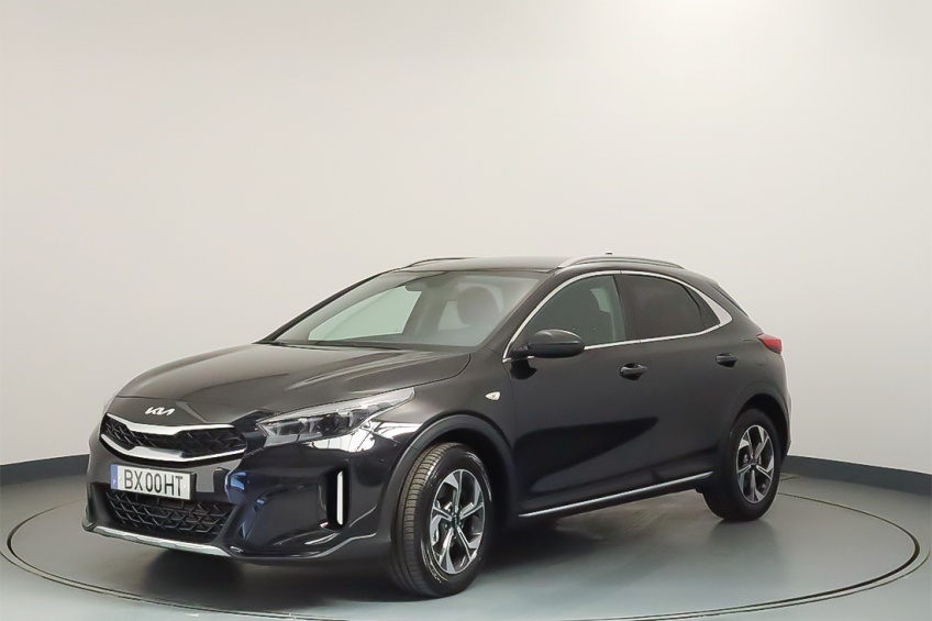 Kia XCEED 1.0T-GDi 6MT DYNAMIC+