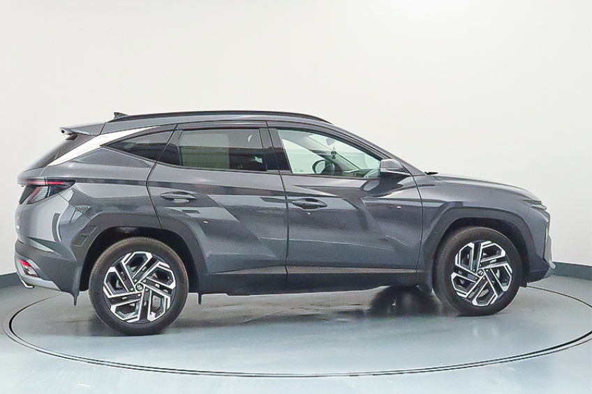 Hyundai TUCSON HYBRID