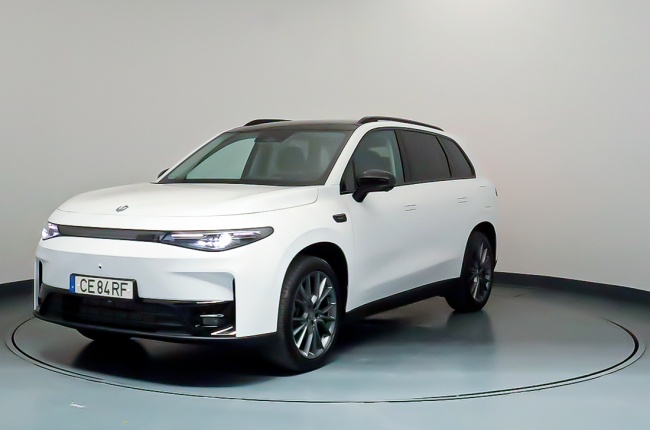 Leapmotor C10 DESIGN REEV