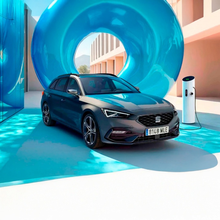 Campanha SEAT Leon Híbrido Plug-In para Frotas 27.500€ + IVA Campanha SEAT Leon Híbrido Plug-In para Frotas 27.500€ + IVA