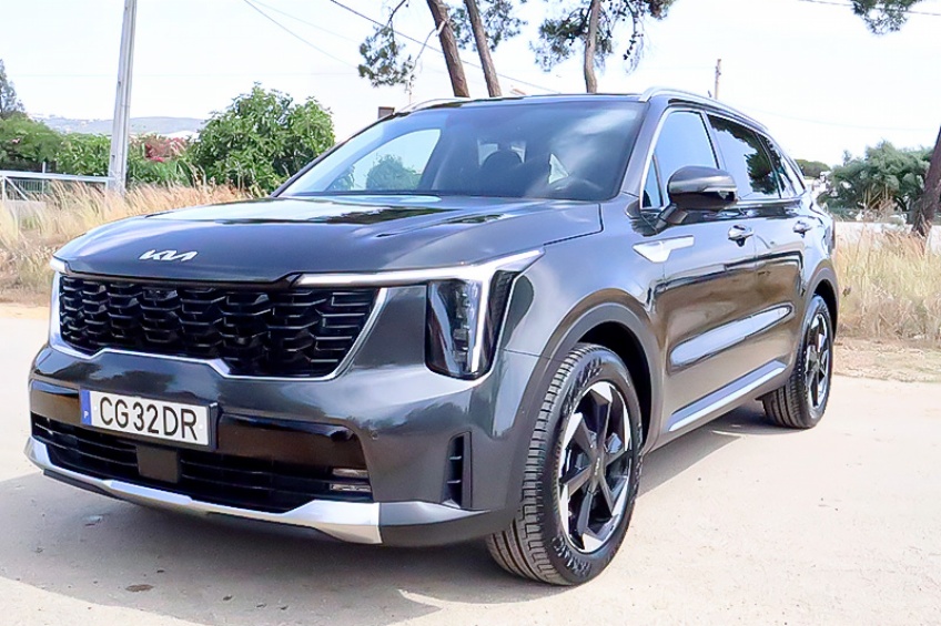 Kia SORENTO HEV 2WD 6AT CONCEPT+SRF