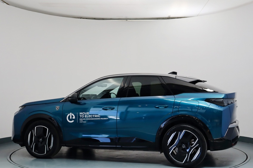 Peugeot E-3008 GT ELTRICO 210CV 157KW BATERIA 73KWh