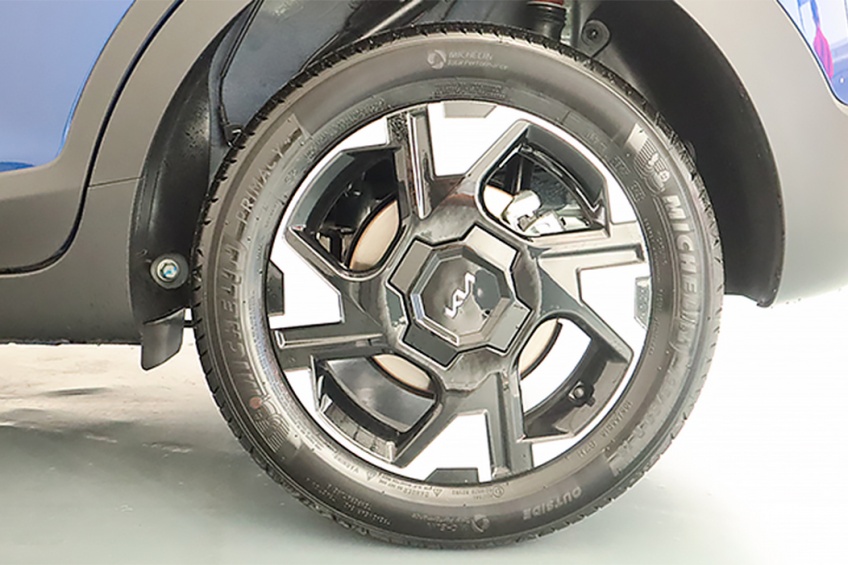 Kia STONIC 1.0T-GDi 6MT ACTIVE