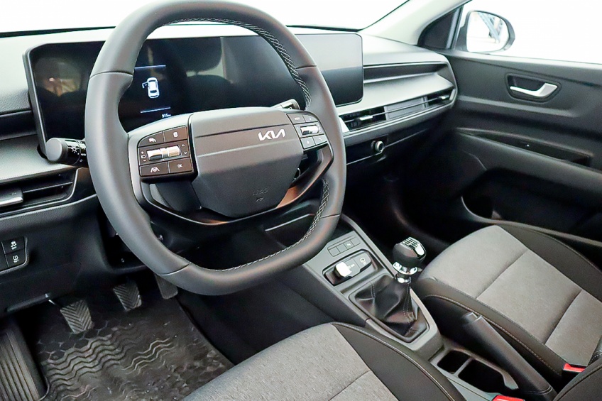 Kia STONIC 1.0T-GDi 6MT DRIVE