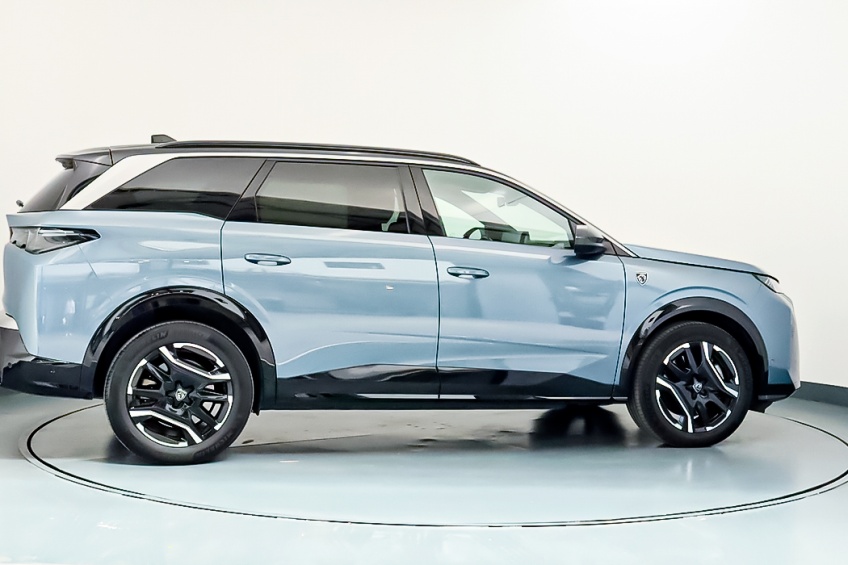 Peugeot E-5008  GT ELETRICO 210CV BATERIA 73kWh 