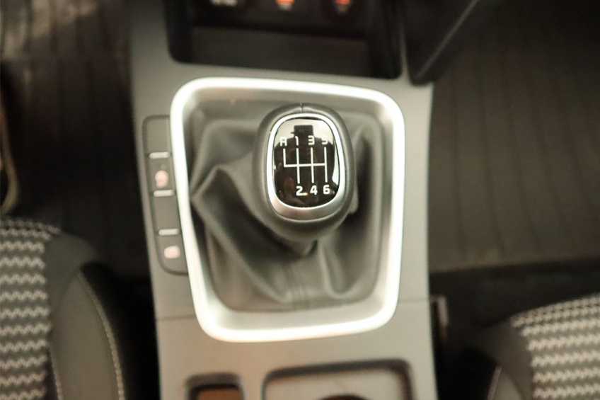 Kia XCEED 1.0T-GDi 6MT DYNAMIC+