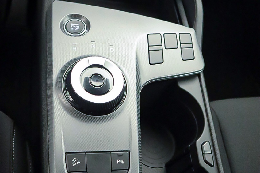 Kia SPORTAGE 1.6T-GDi 6AT HEV DRIVE