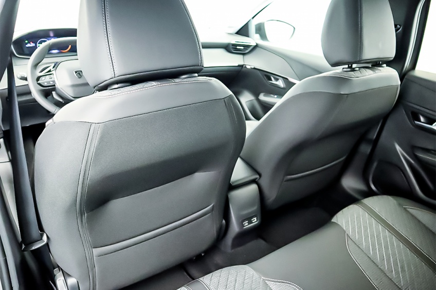 Peugeot E-208 ALLURE ELETRICO 158CV BATERIA 51 KWH