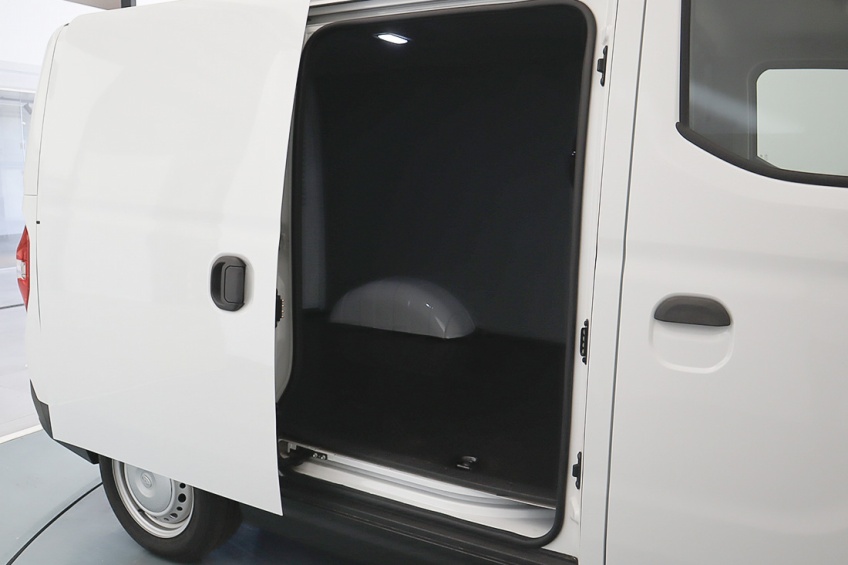 Maxus Ed3 swb FURGO DE 4,8 M3