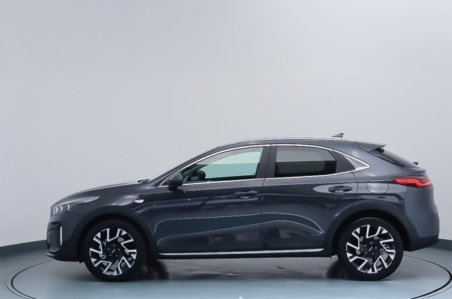Kia XCEED 1.5T-GDi 6MT SPORT Kia XCEED 1.5T-GDi 6MT SPORT