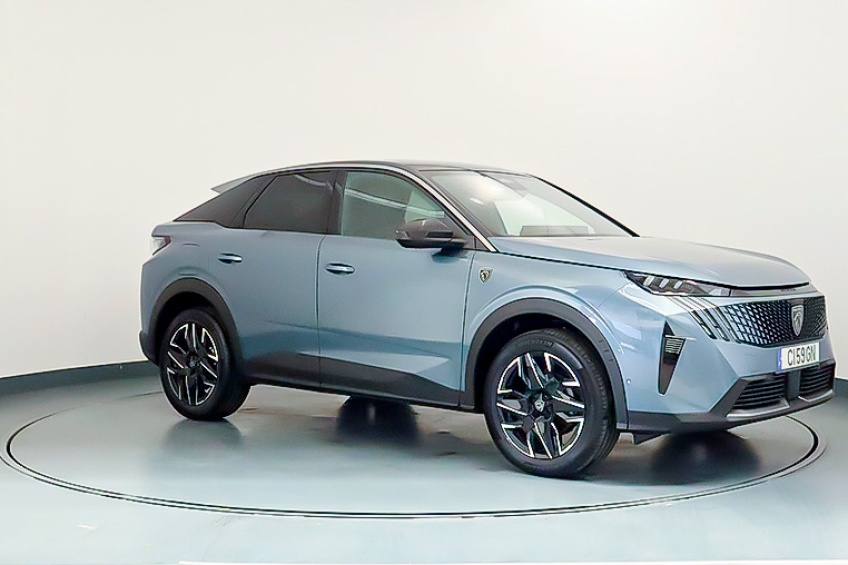 Peugeot 3008 GT HYB 145CV e-DCS6