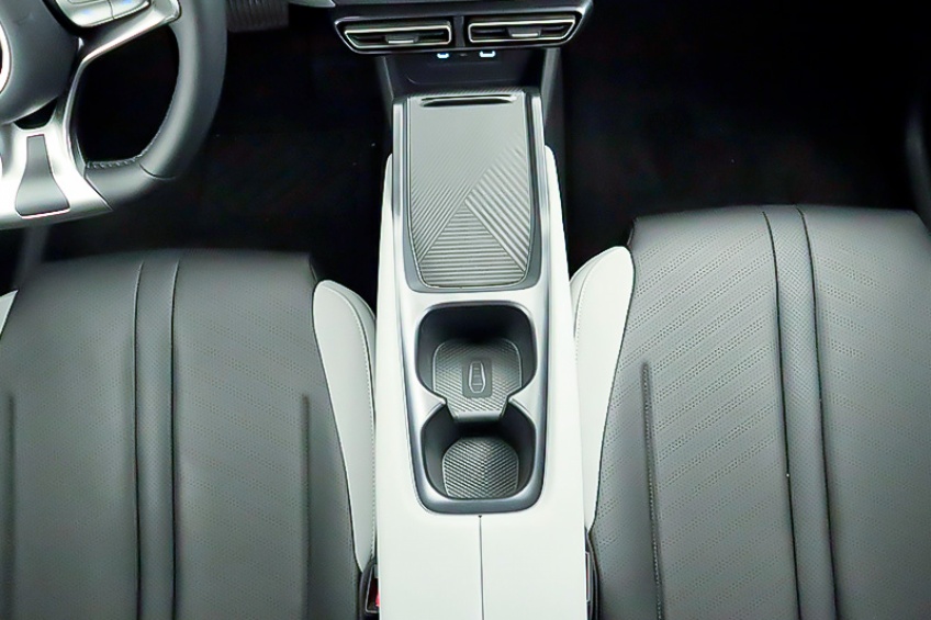 BYD DOLPHIN SURF BOOST