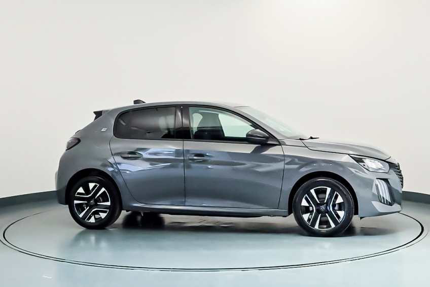 Peugeot E-208 ALLURE ELETRICO 158CV BATERIA 51 KWH