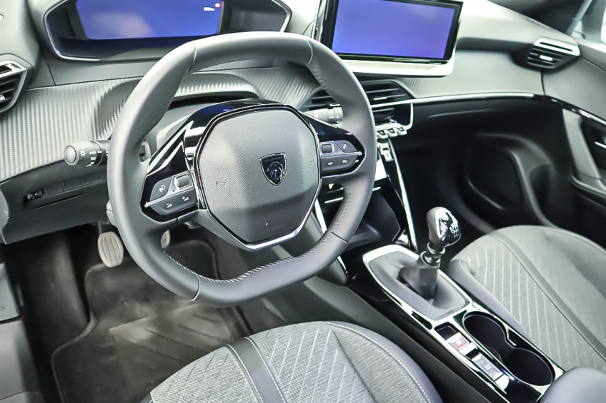 Peugeot 2008 ALLURE 1.2 PURETECH 100CV