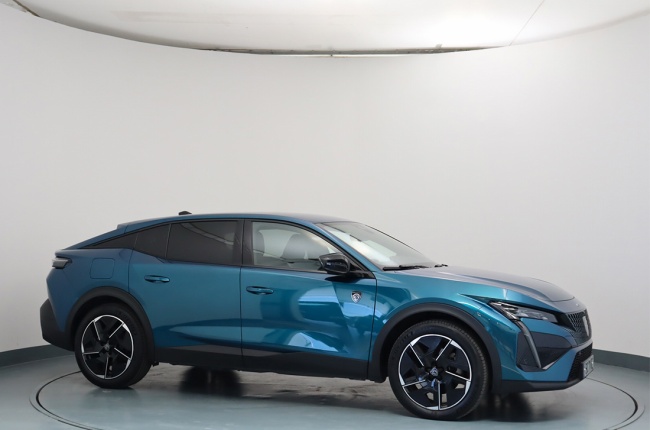 Peugeot 408 GT Plug-In Hybrid