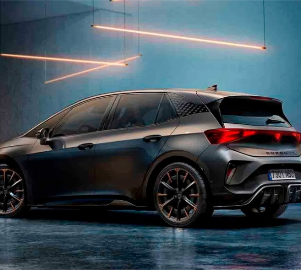 CUPRA BORN 79kWh 100% EL�TRICO A partir de 31.500� + IVA (CHAVE NA M�O)